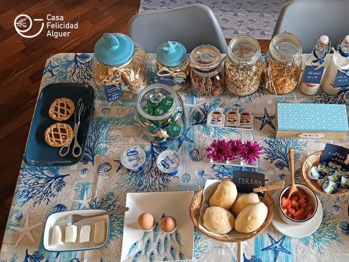 Jedlo v ubytovaní bed & breakfast alebo blízkom okolí