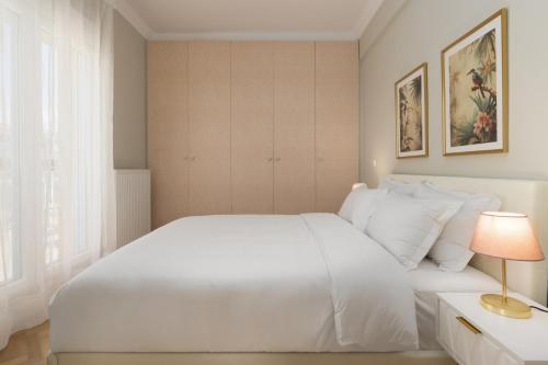 La Maison Dorée - Elegant Stay with Unique View by BiNoBi!