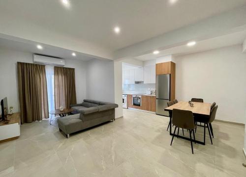 Downtown Larnaca Apartment