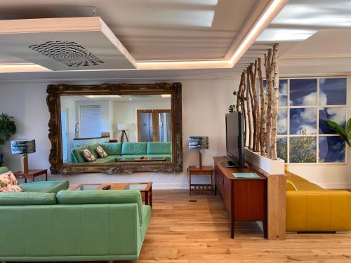 Χώρος καθιστικού στο Lux Light Spacious- Chilterns Pass the Keys