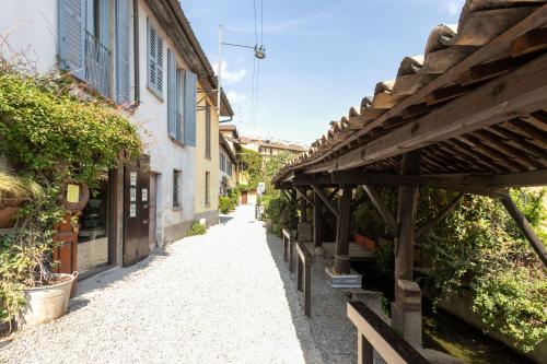 Gorizia Modern One Bedroom by Halldis