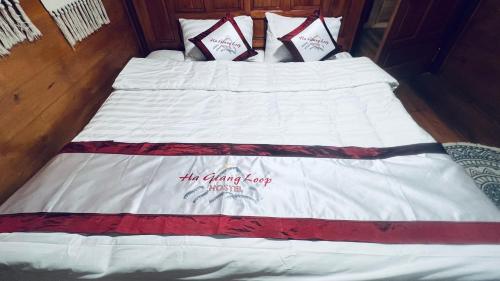 Letto o letti in una camera di Ha Giang Loop Hostel & Tours