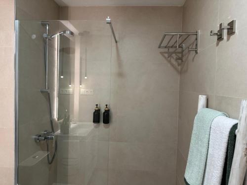 Luxury 3 bed apartment 26 Floor in Malaga photo 4