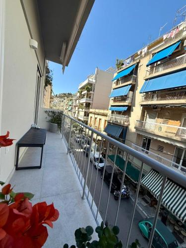 Quaint & Central Acropolis apartment