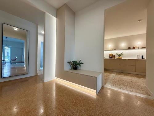 Quaint & Central Acropolis apartment