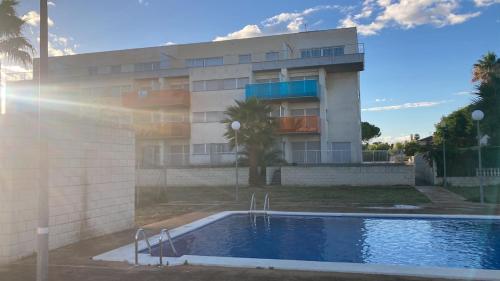 Ático con terraza y vistas al mar