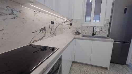 V32 - Athens Central Fully Equipped Apartment