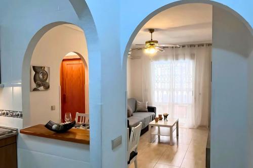 Charming flat with swimming pool 500 m from Playa del Cura!