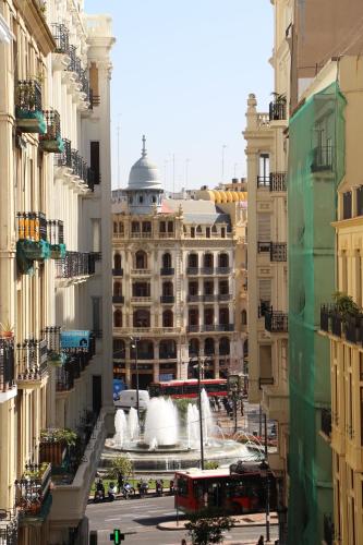 Victoria Site-Luxury Center
