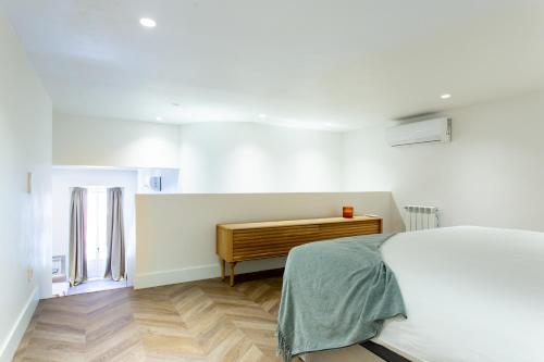 2- Hotel-style Duplex in Puerta del Sol - Central & Cozy