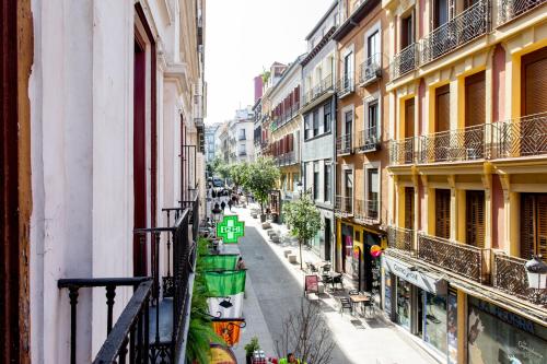 2- Hotel-style Duplex in Puerta del Sol - Central & Cozy