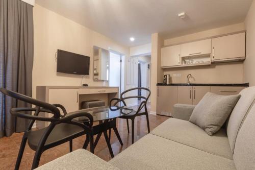 Gallery image of Farrys Boutique Hotel & Beach Club - Yalıkavak in Yalıkavak