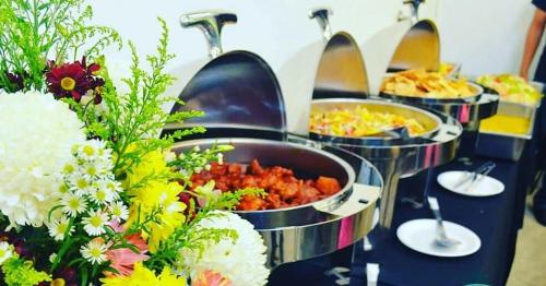 Nourriture dans l'hôtel ou à proximité