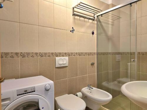 Gallery image of Sunny Beach Apartments - 274 in Mullini i Danit