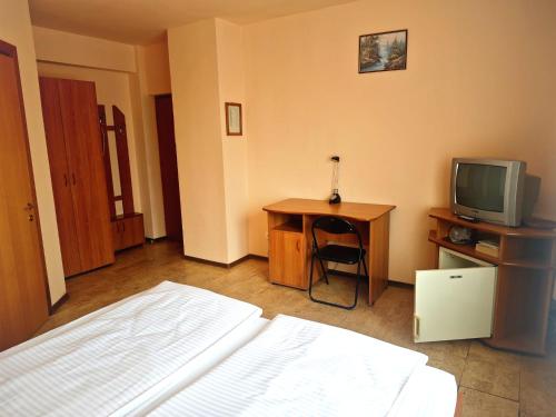 TV/trung tâm giải trí tại Hotel Christine