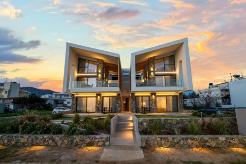 Evelmare Beachfront Apartments