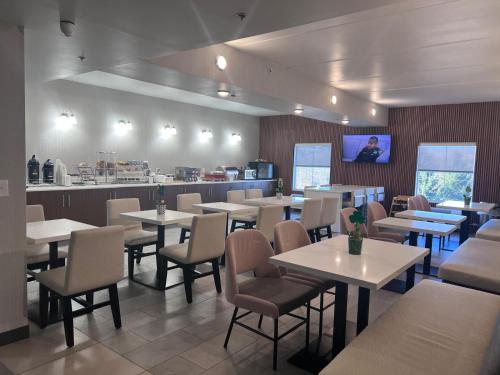 Et tv og/eller underholdning på Wingate by Wyndham Clearfield