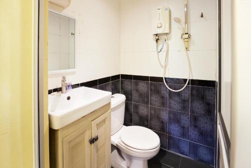 Koupelna v ubytování Fast Hotel Setapak Near Tunku Abdul Rahman UMT KL