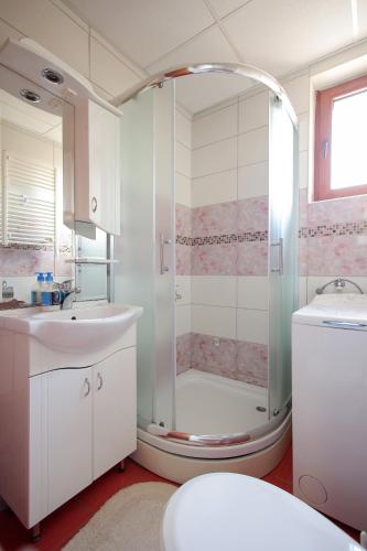 Bany a Apartman Lena