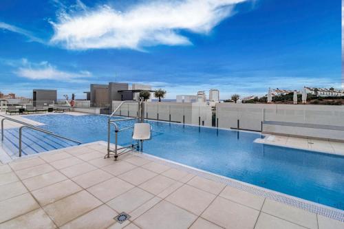 Bright 2-bedroom apartment with a terrace and pool