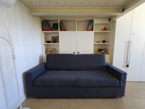 Youhosty - Navigli View Apartment