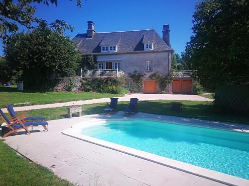 Πισίνα στο ή κοντά στο La appartement des rosiers