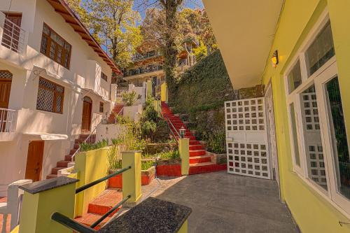 Foto sihtkohas Rāmgarh asuva majutusasutuse The Himalayan Living - Whispering Oaks Ramgarh galeriist