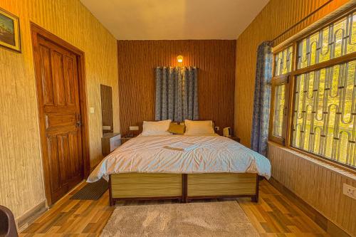 Foto sihtkohas Rāmgarh asuva majutusasutuse The Himalayan Living - Whispering Oaks Ramgarh galeriist