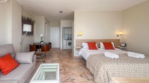 OleHolidays 841 Romana Playa frente al mar