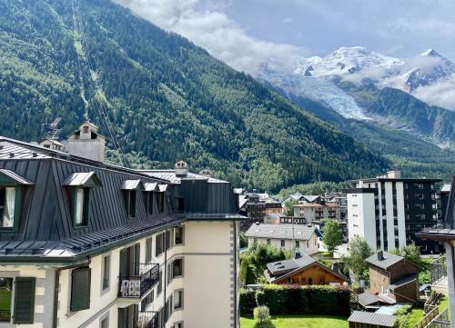 Elegant 3 Bedroom Apartment, Central Chamonix