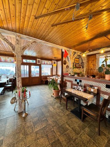 Restaurace v ubytování Hotel Post Cunter Biancardi