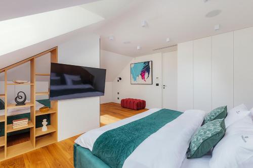 Katil atau katil-katil dalam bilik di Smart house with pool, jacuzzi and sauna