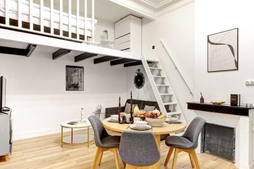 Charme Parisien Studio Cosy pour 4 Personnes