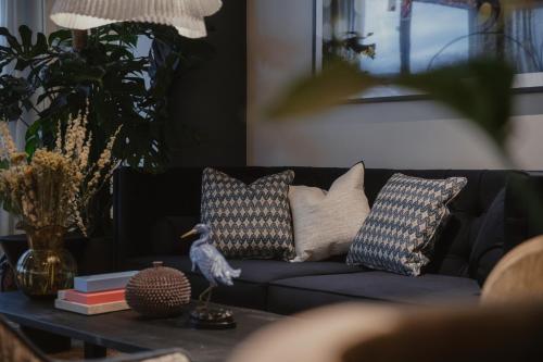 Un lugar para sentarse en Hernö Gin Hotell