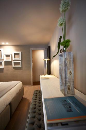 Luxury Design Apartment Downtown - FREE PARKING