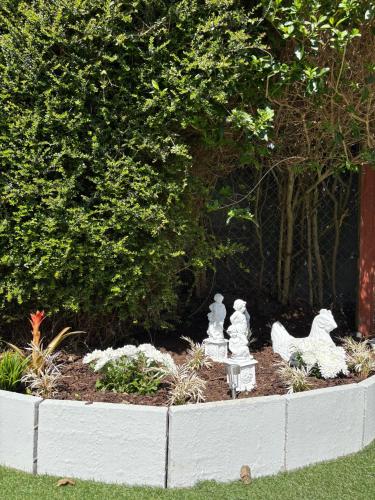 Gambar di galeri bagi Superb Double Room near Airport - 2 di Dublin