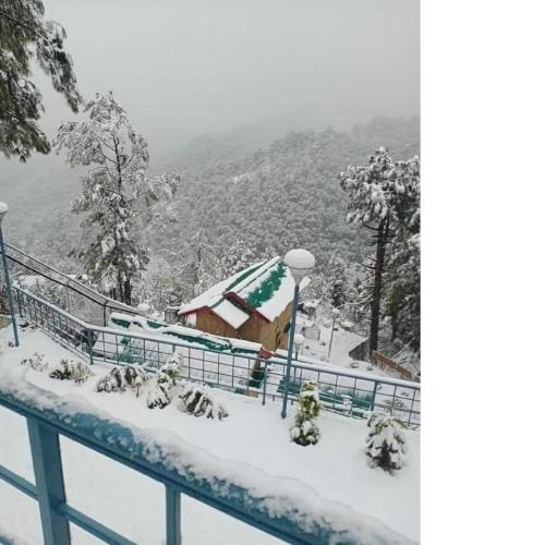 Mahadev Nature Treat Hotel im Winter