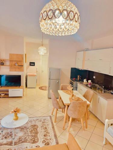 Kuhinja ili čajna kuhinja u objektu Bruna Apartment