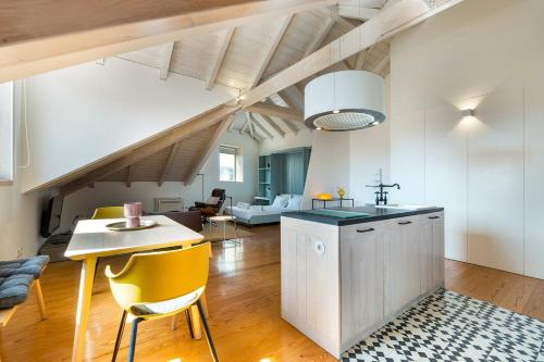 GuestReady - A Porto Nest with a Twist