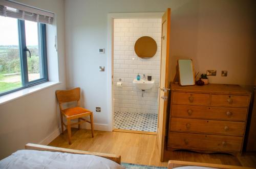 Et badeværelse på Cancleave - Cornish Clifftop Luxury