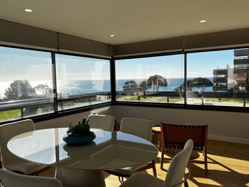 FLH Cascais Atrium Luxury Apartment with Sea View and Pool
