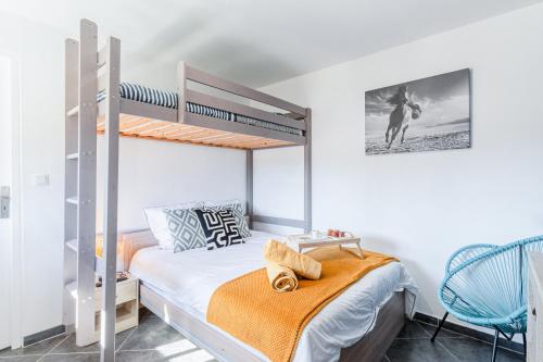 Photo de la galerie de l'établissement Appartement - Terrasse 8m - La Baule - Parking Gratuit - Wifi - Cuisine - Calme, à Pornichet