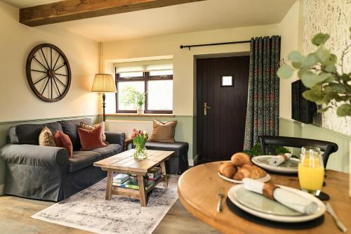 Posezení v ubytování Hickory Cottage