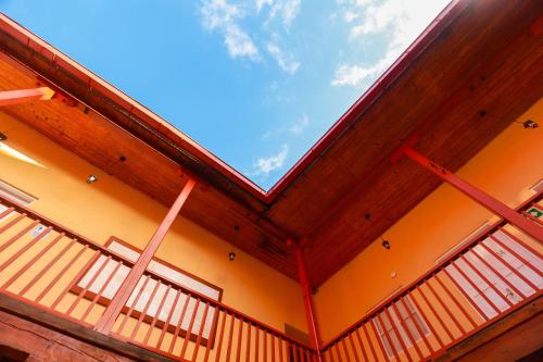 a roof of a building with the sky in the background at Hotel Real Del Monte in Mineral del Monte