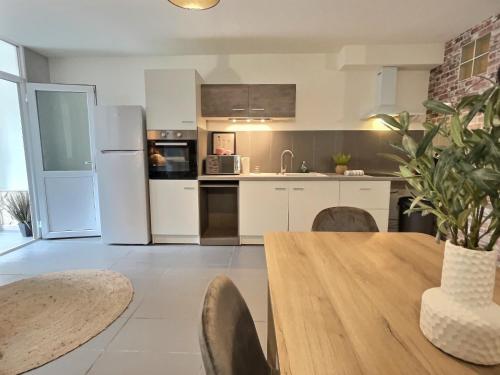 Photo de la galerie de l'établissement Le Carnot - Centre Ville Valence, à Valence