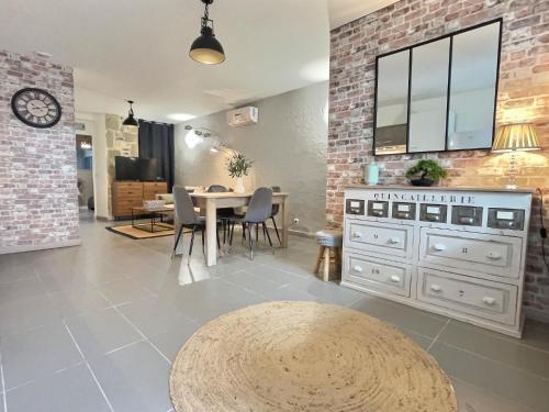 Photo de la galerie de l'établissement Le Carnot - Centre Ville Valence, à Valence