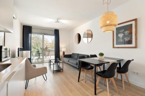 Ola Living Poblenou Beach