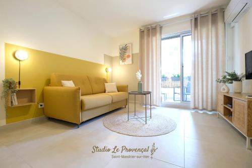 Studio rénové, 5mn plage, terrasse, clim, vélos