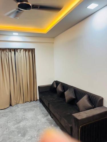 Ruang duduk di Hotel Mighter Crest