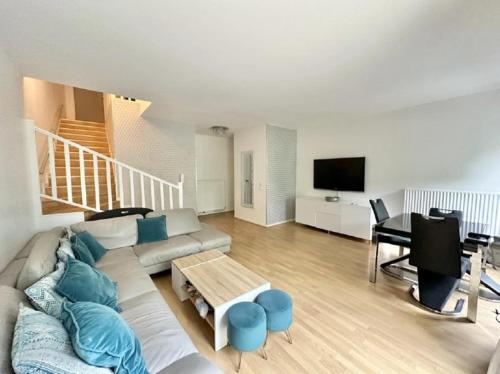 Duplex with Private Garden, Lake Access Paris and Disney